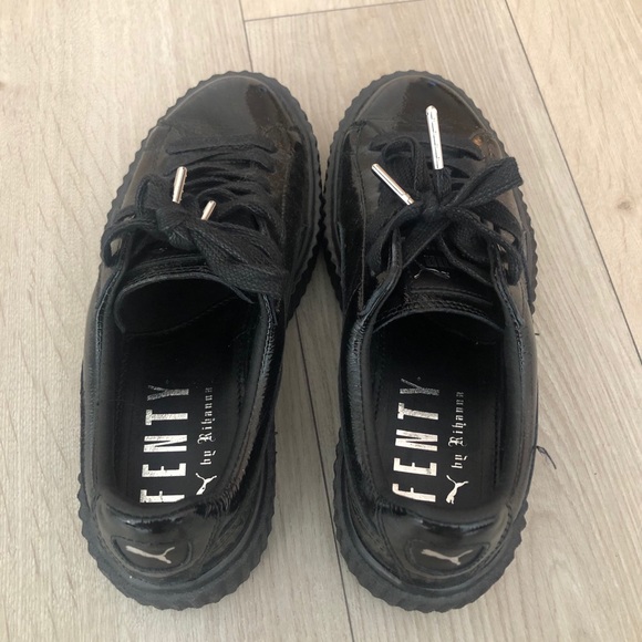 NWOT Fenty by Rihanna X Puma sneakers - Picture 3 of 5